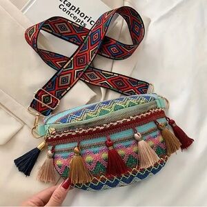 New Boho Style Tassel Fanny Pack Colorblock Crossbody Shoulder Bag NWT Aztec